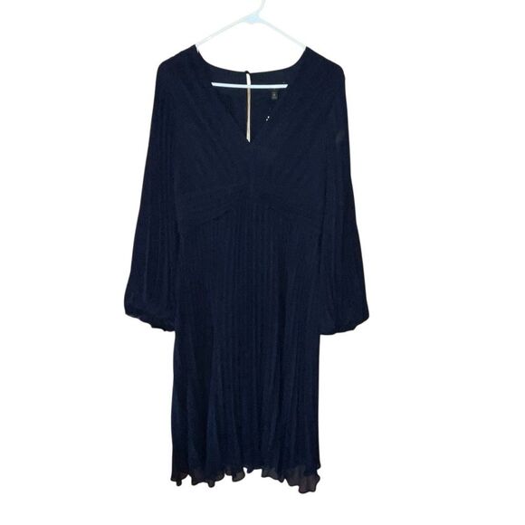 NWT BANANA REPUBLIC NAVY BLUE CHIFFON PLEATED MIDI DRESS 10 Petite - Picture 2 of 7